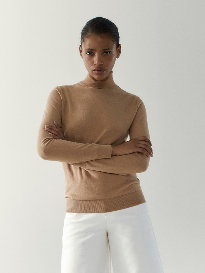 Wool/silk/cotton turtleneck sweater