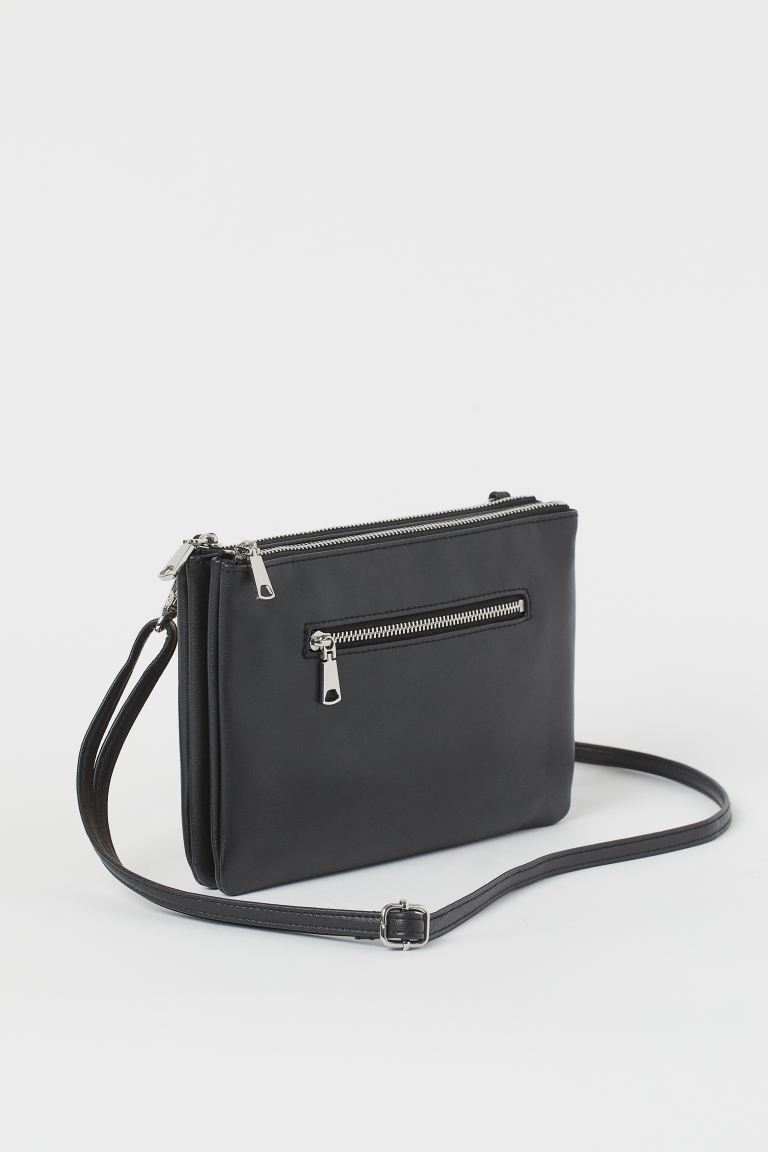 Small shoulder bag