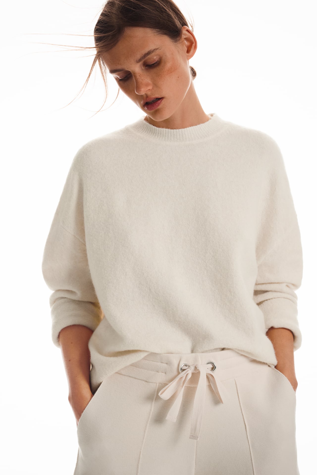 WOOL BLEND SWEATER