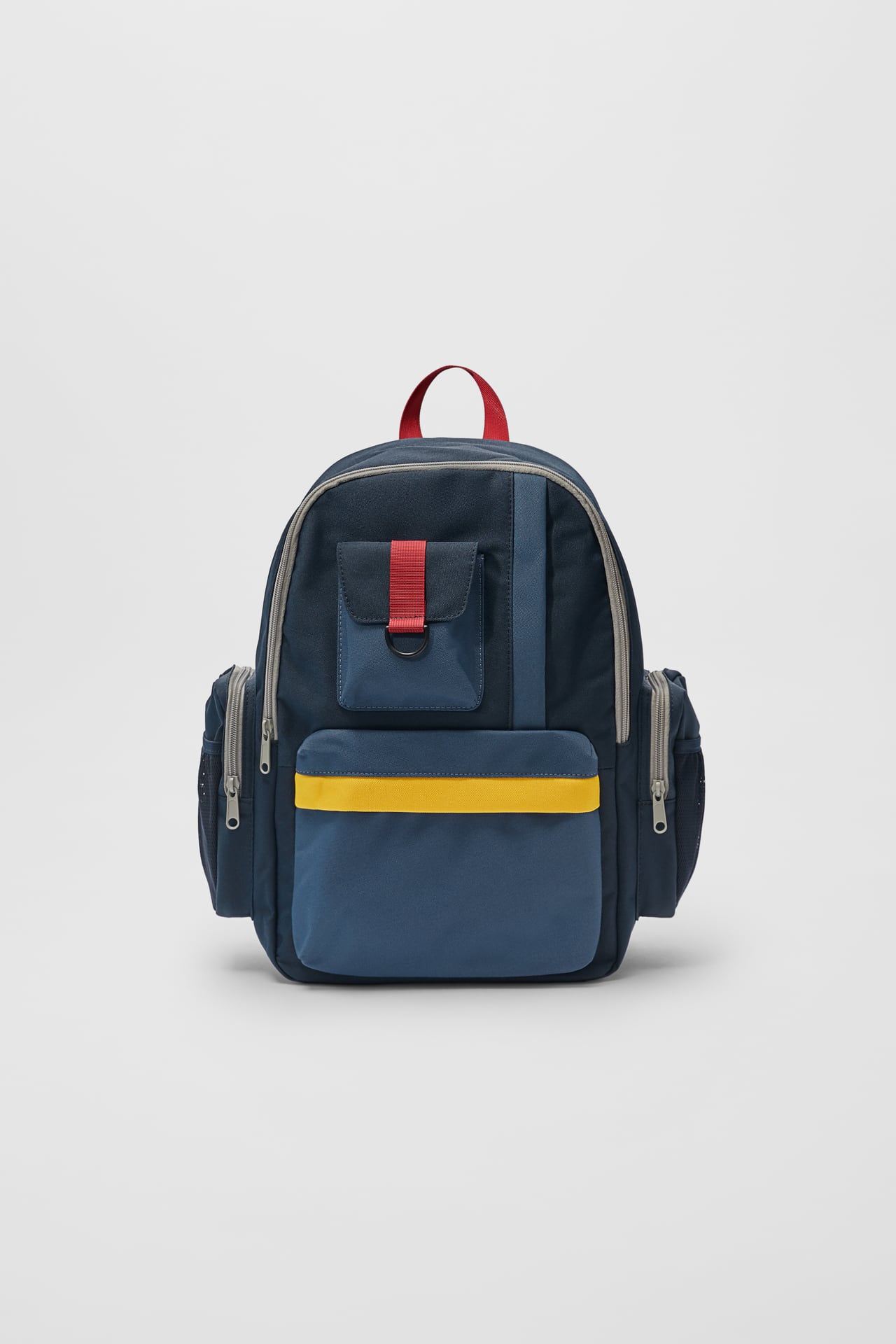 RUCKSACK MIT TASCHEN