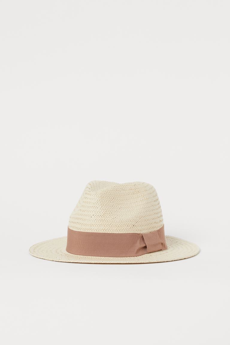 Straw hat with grosgrain band