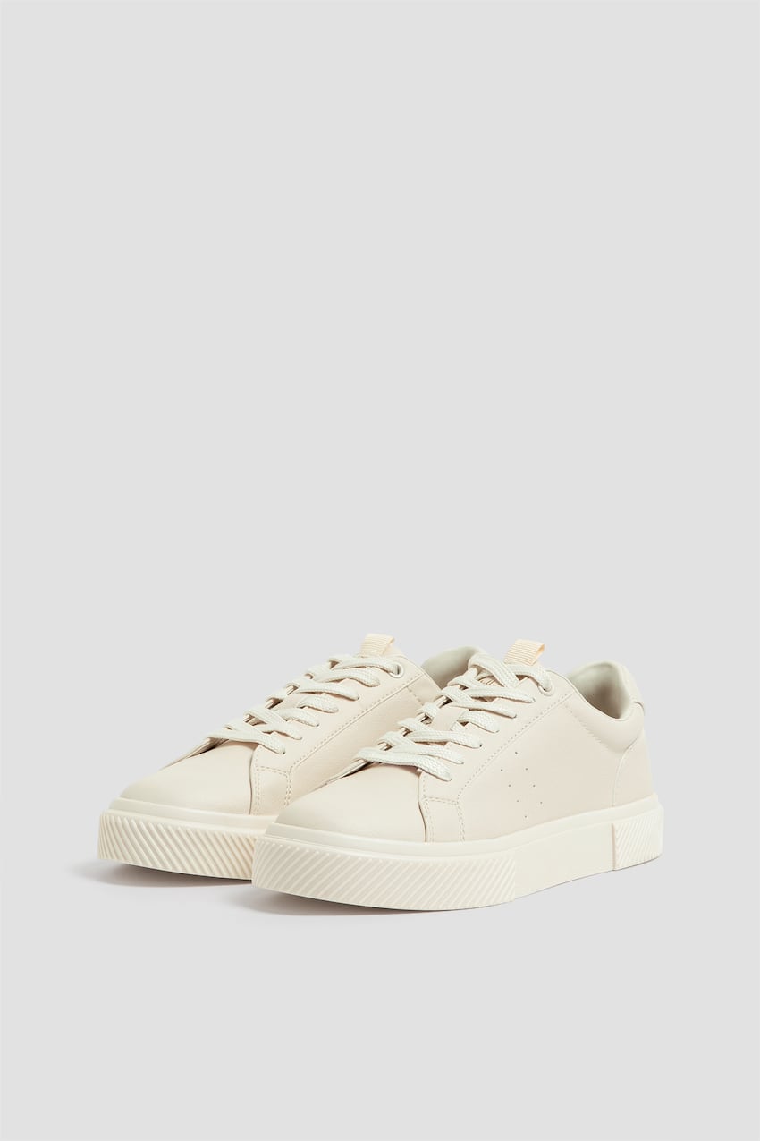 Trainers with pull tab detail