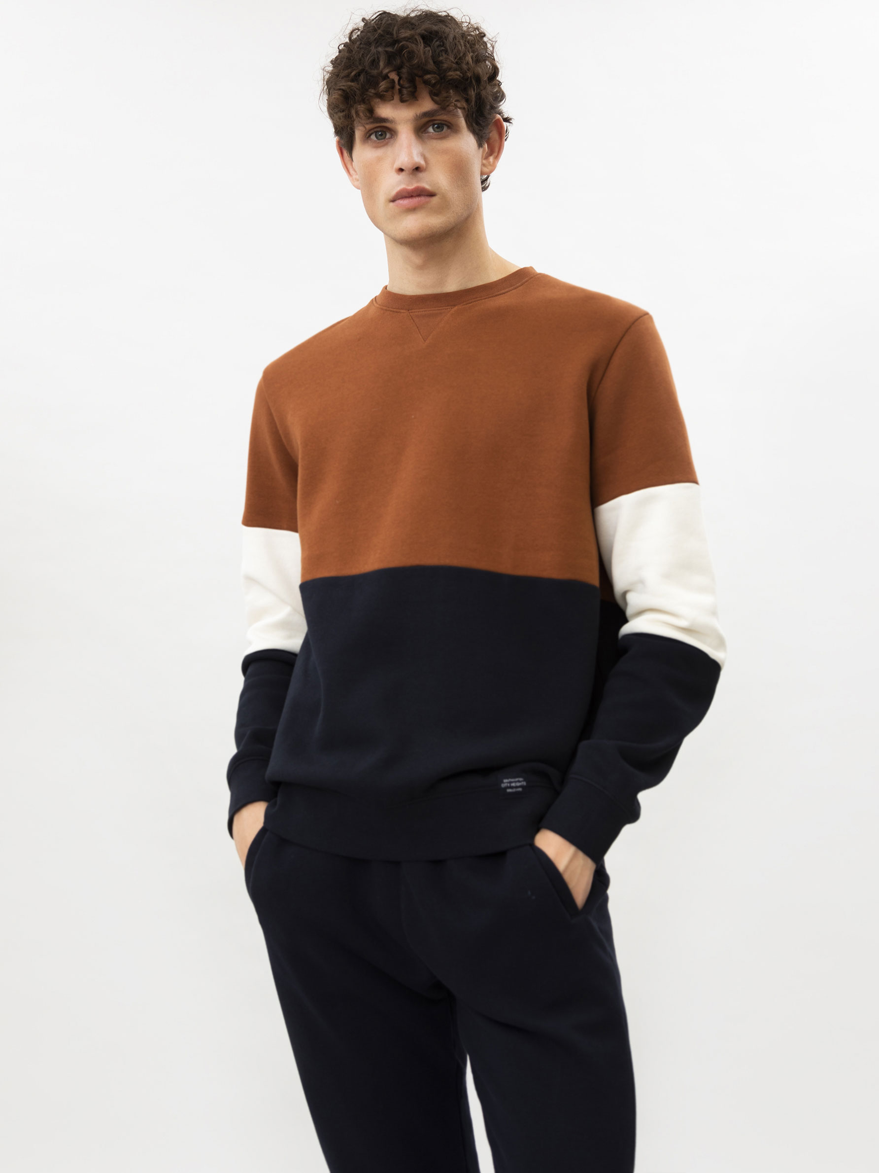 COLOUR BLOCK SWEATSHIRT