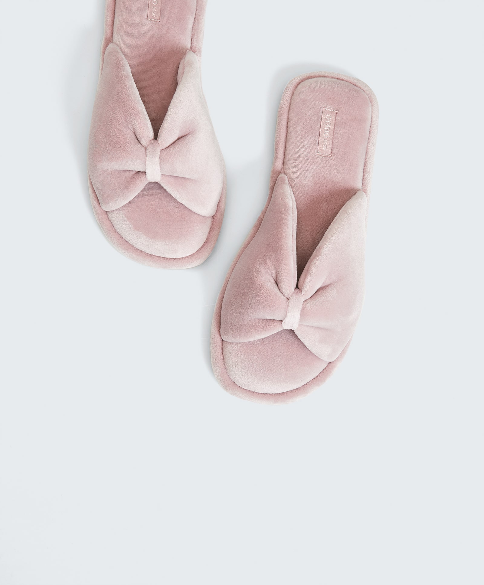 Gathered sandals