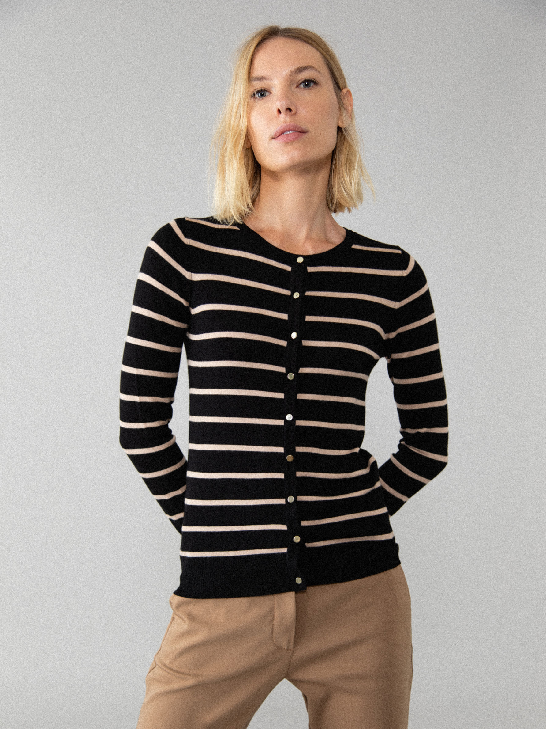 BASIC FINE KNIT CARDIGAN