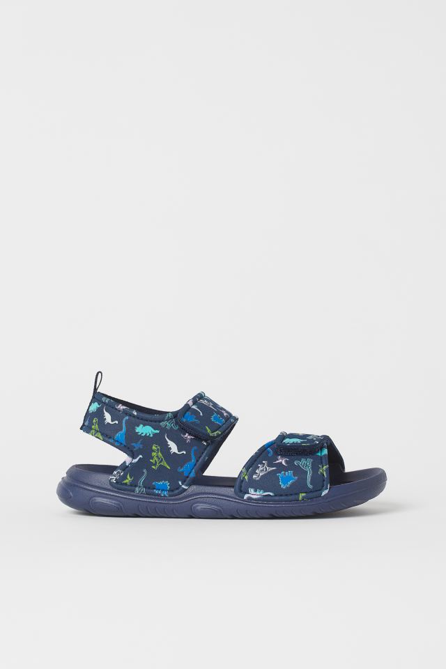Patterned sandals