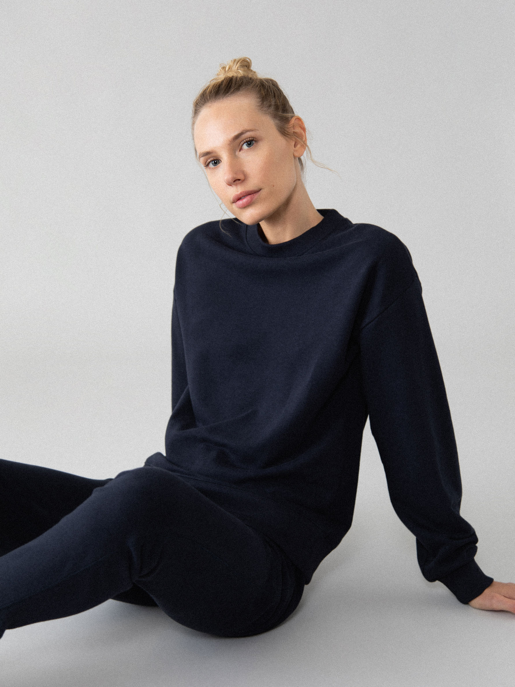 BASIC TRACKSUIT SWEATSHIRT