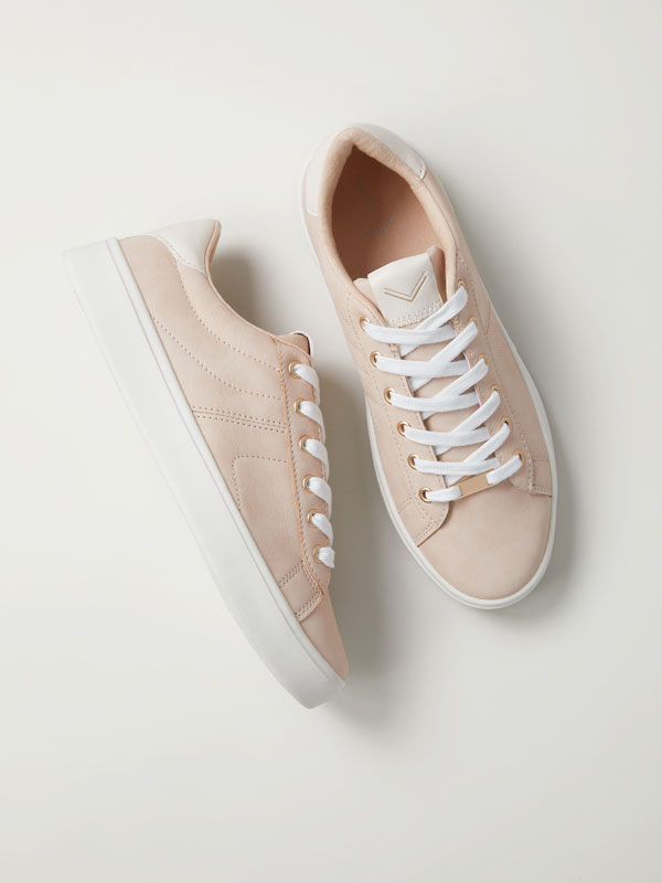 SNEAKERS WITH CONTRAST HEEL