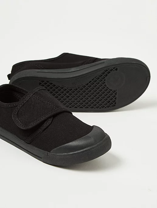 Black Non-Marking Sole Plimsoll School Pumps