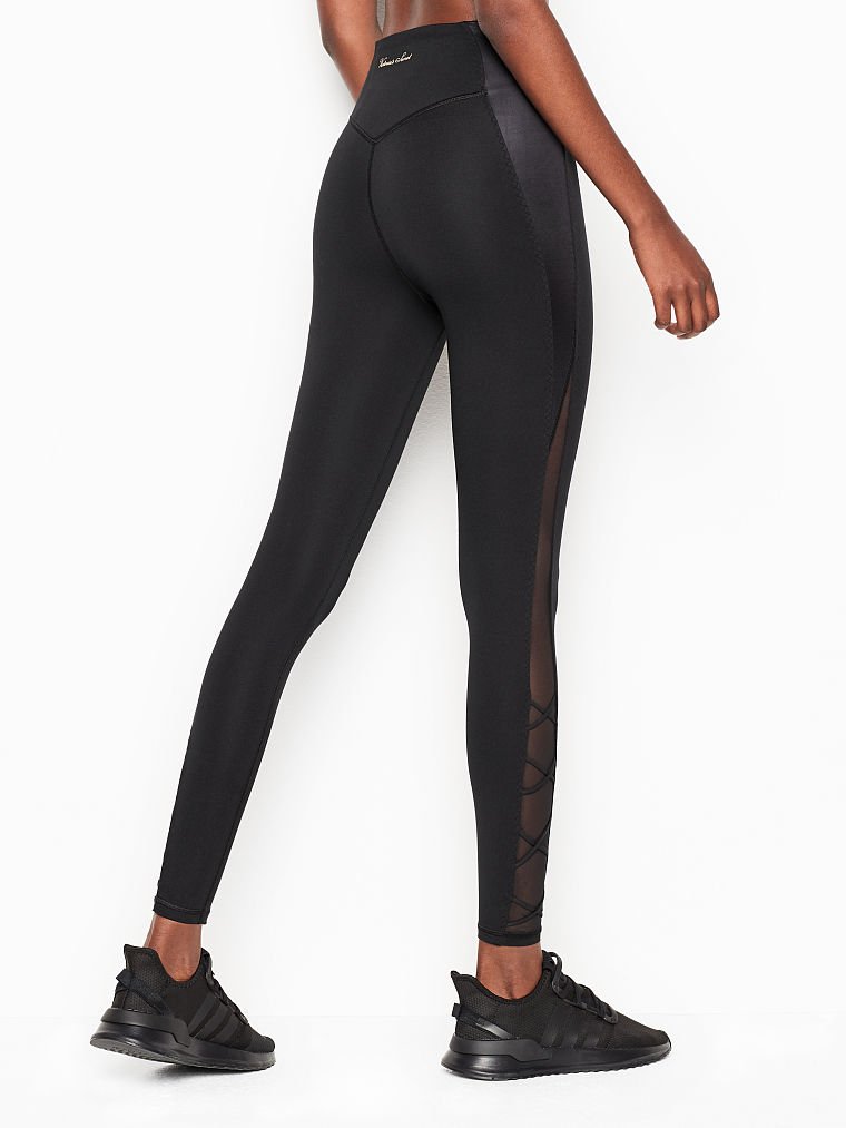 Flow On Point Lace-Up Legging