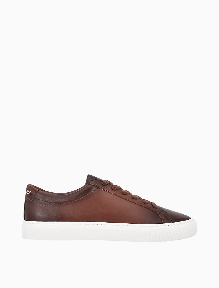 Adrien Sneaker
