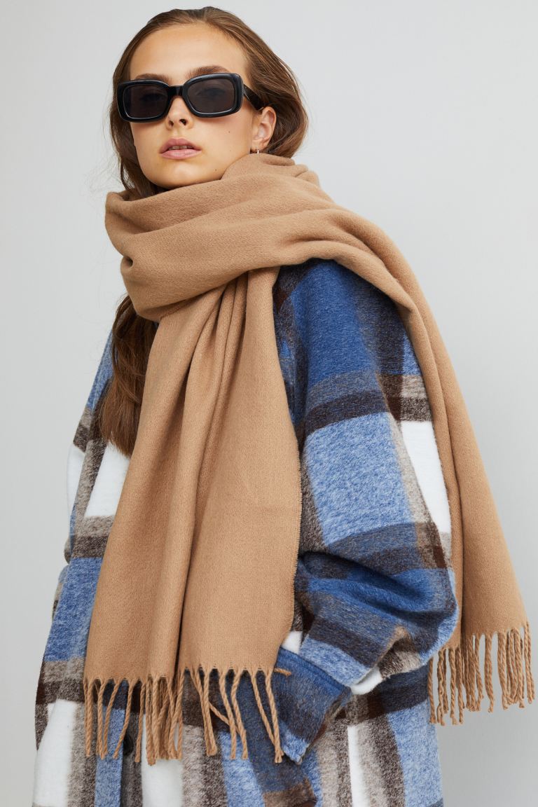 Fringed scarf