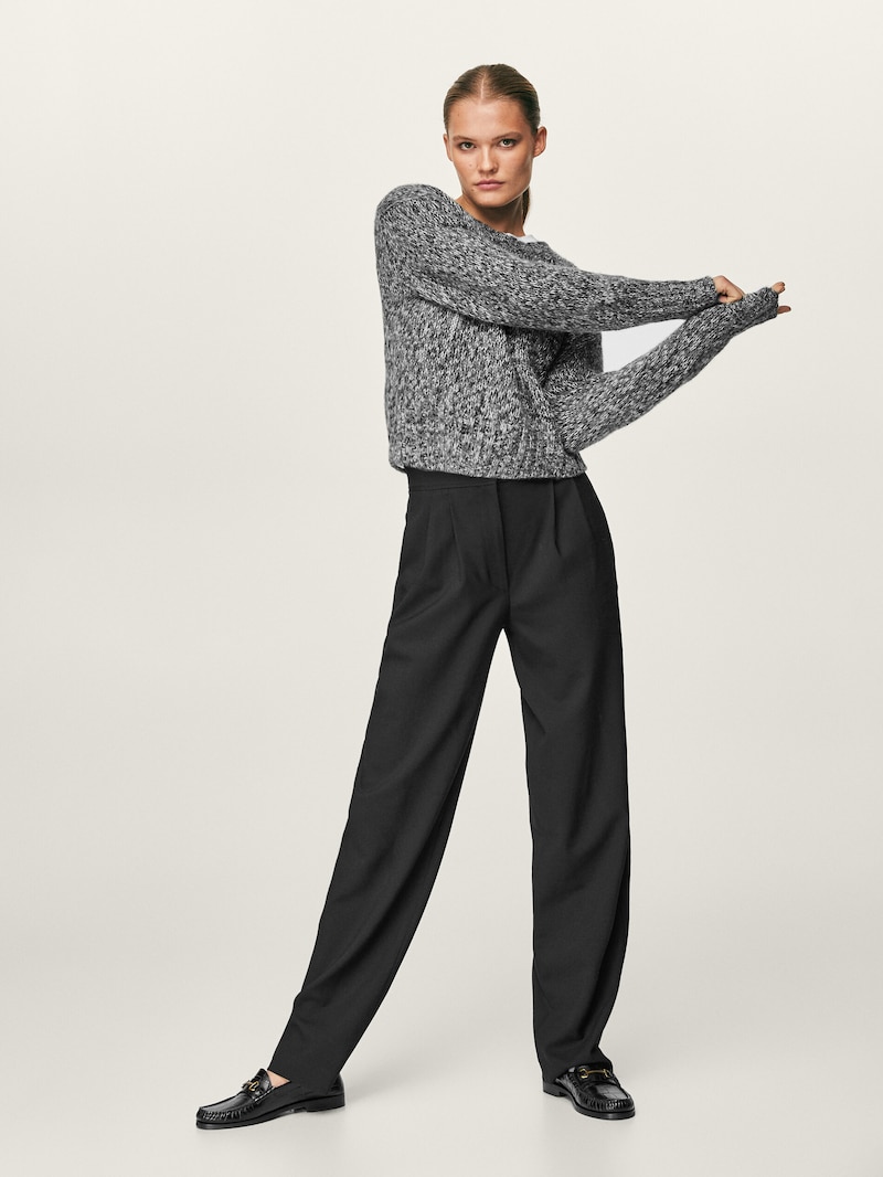 CREW NECK WOOL KNIT SWEATER