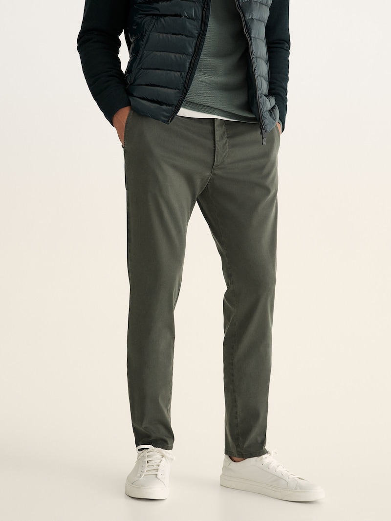 SLIM FIT PREMIUM COTTON CHINO TROUSERS