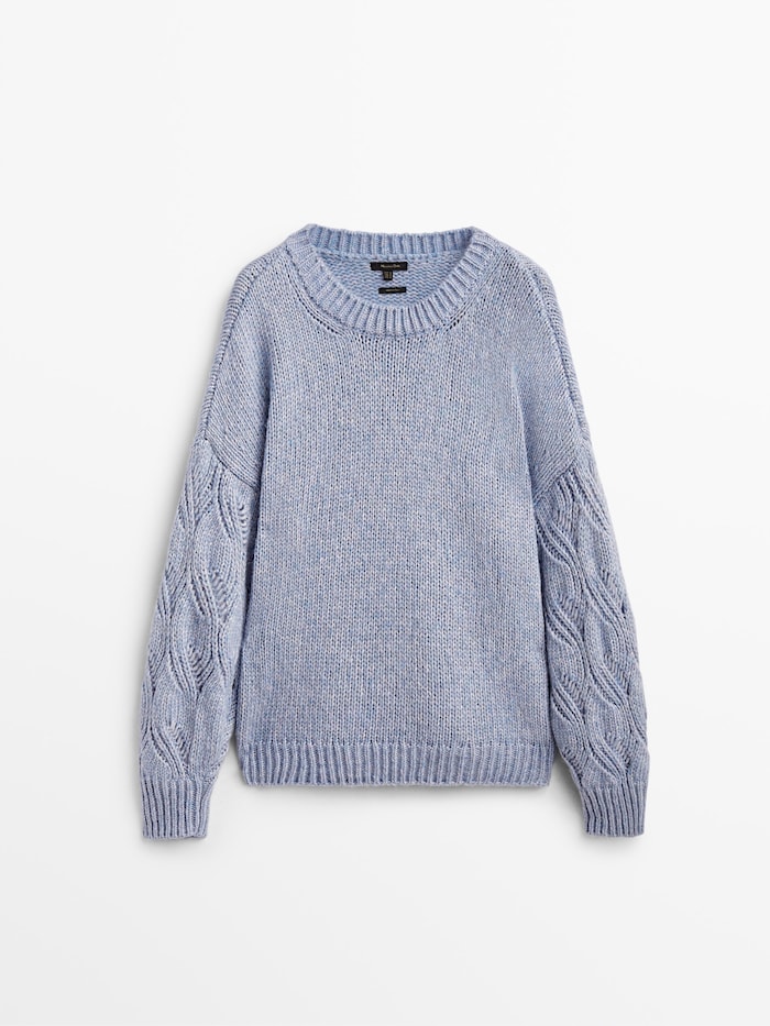 https://www.massimodutti.com/es/en/knit-sweater-with-open-knit-sleeves-l05714600