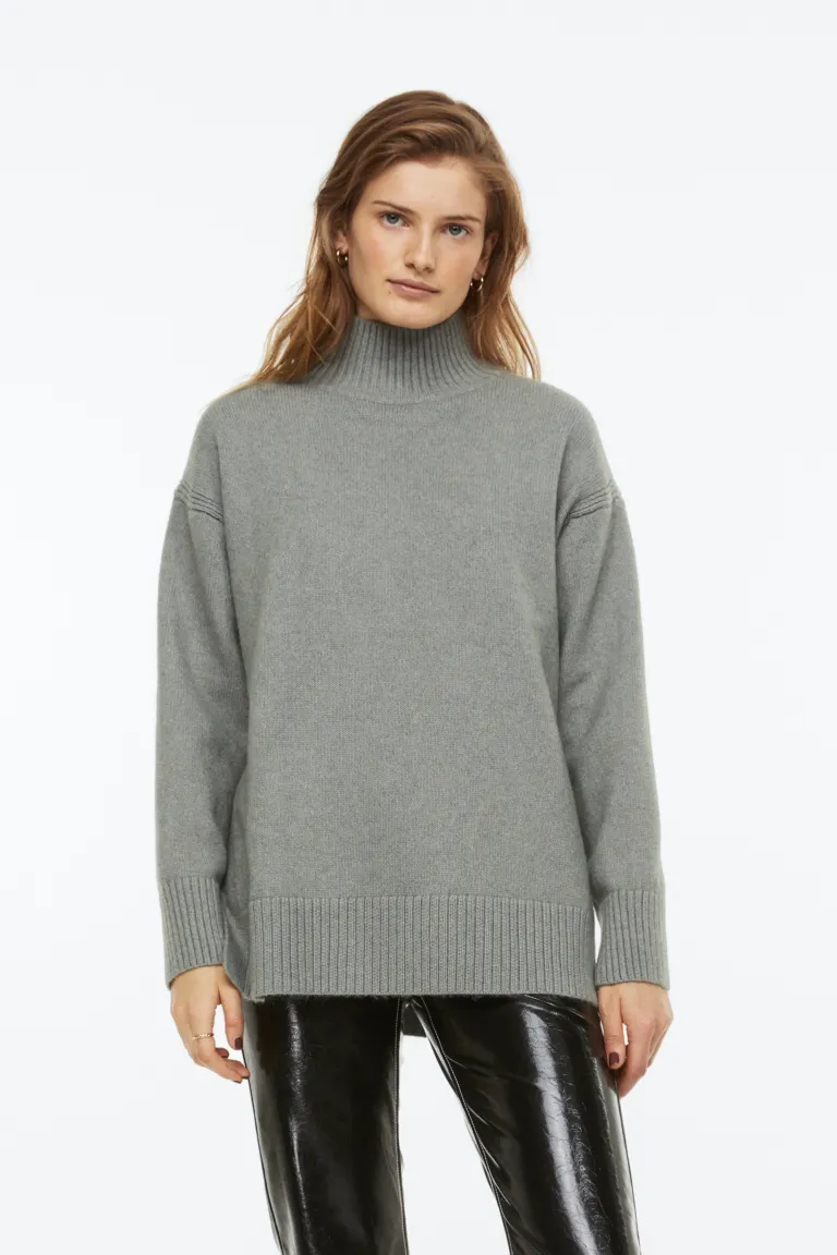 Oversized polo-neck jumper
