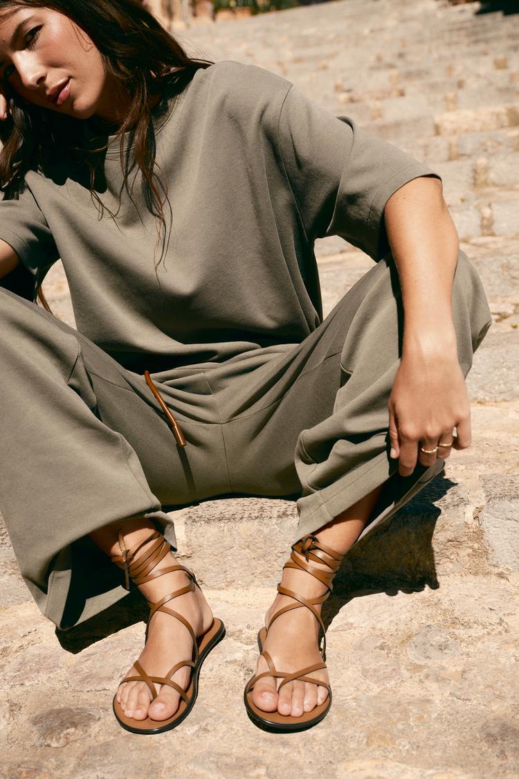 LEATHER SANDAL