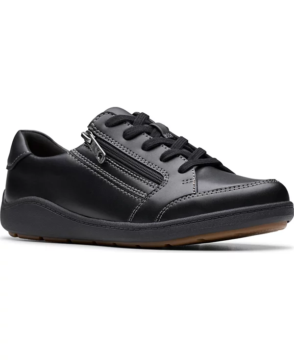 Clarks Women's Bryianne Bayla Round Toe Sneakers